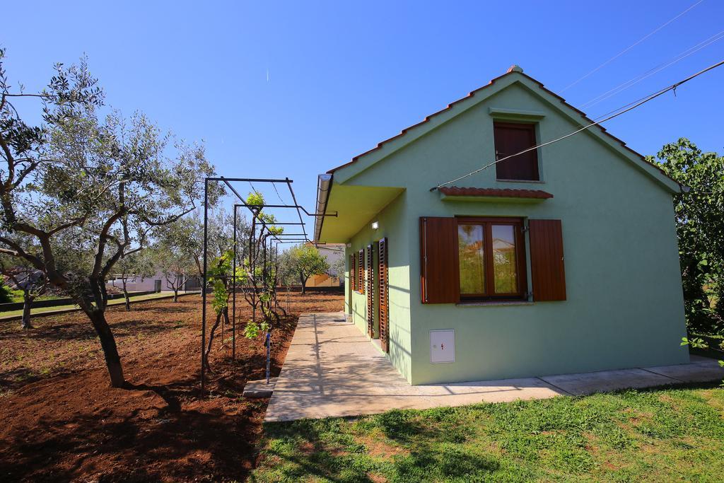 Holiday Home Zemljak ซูโกชัน ภายนอก รูปภาพ
