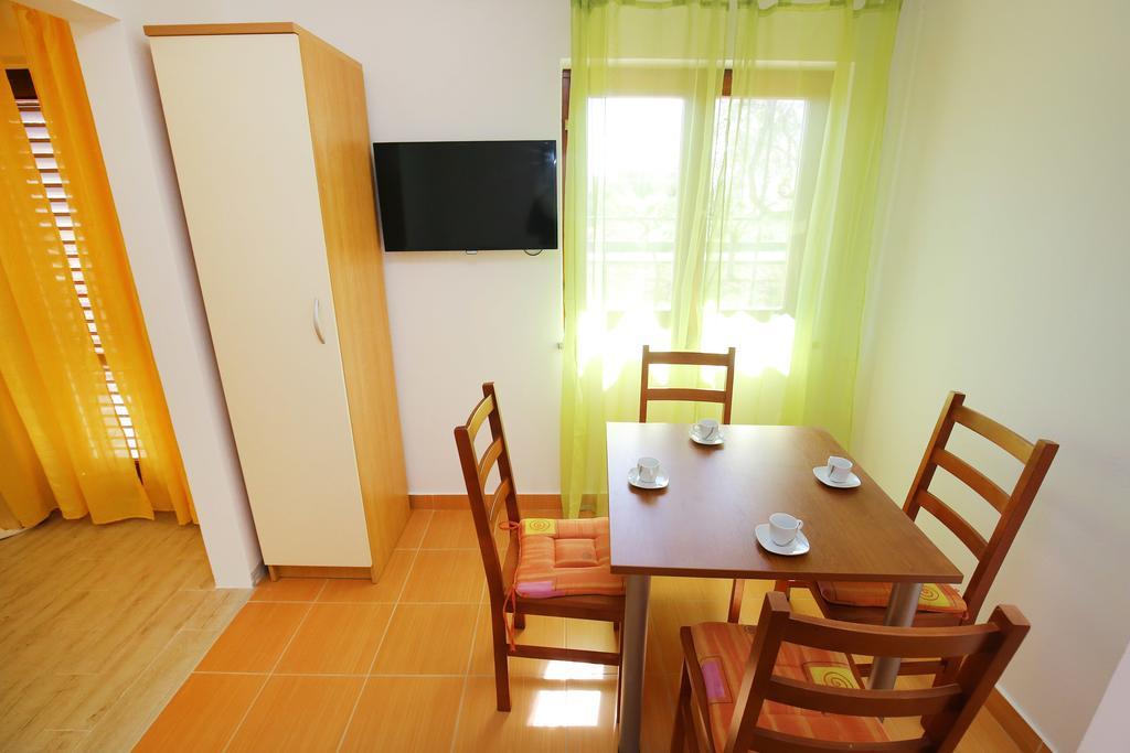 Holiday Home Zemljak ซูโกชัน ภายนอก รูปภาพ