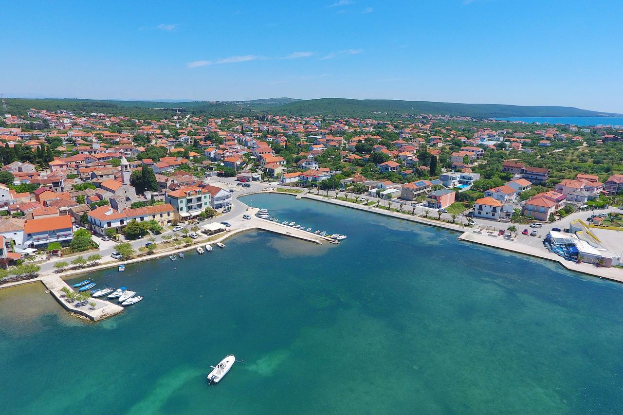 Holiday Home Zemljak ซูโกชัน ภายนอก รูปภาพ